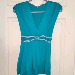 Women's sleeveless to